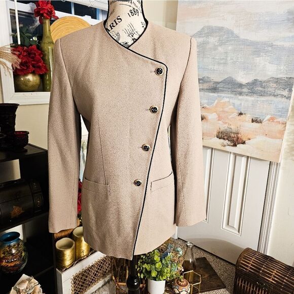 New VTG Beige KASPER 100% Wool  Statement Blazer. - Picture 14 of 15
